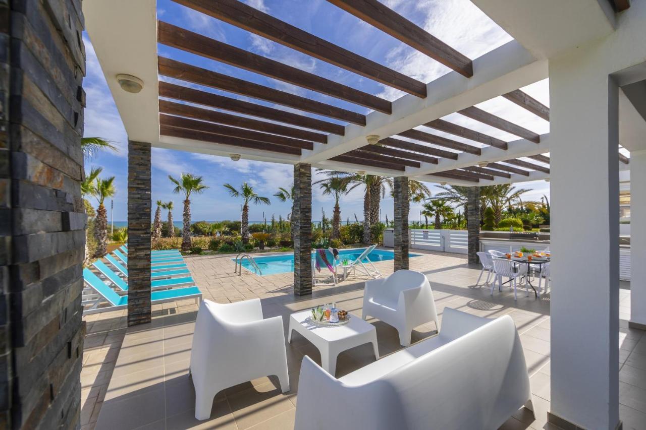 Faros BeachFront Villa Perivolia Exterior foto