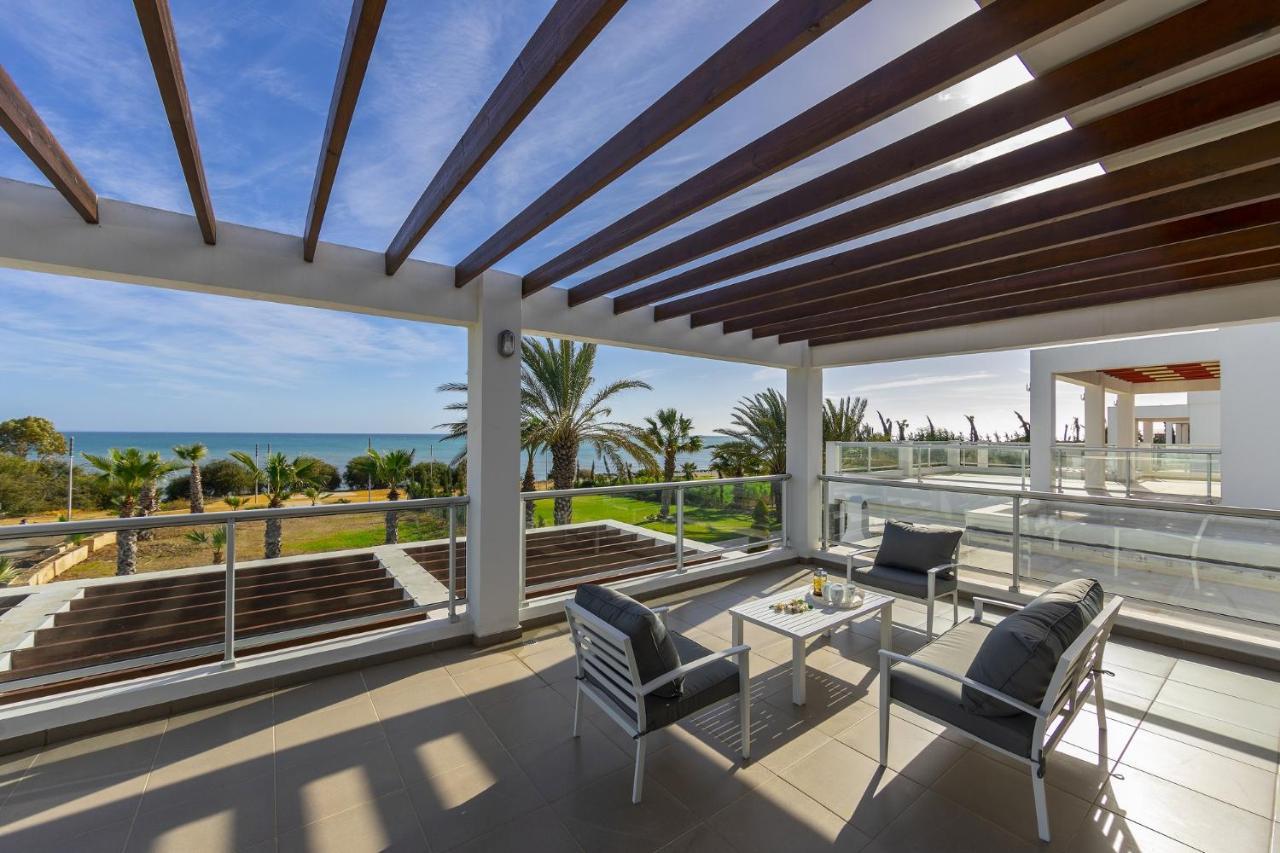 Faros BeachFront Villa Perivolia Exterior foto