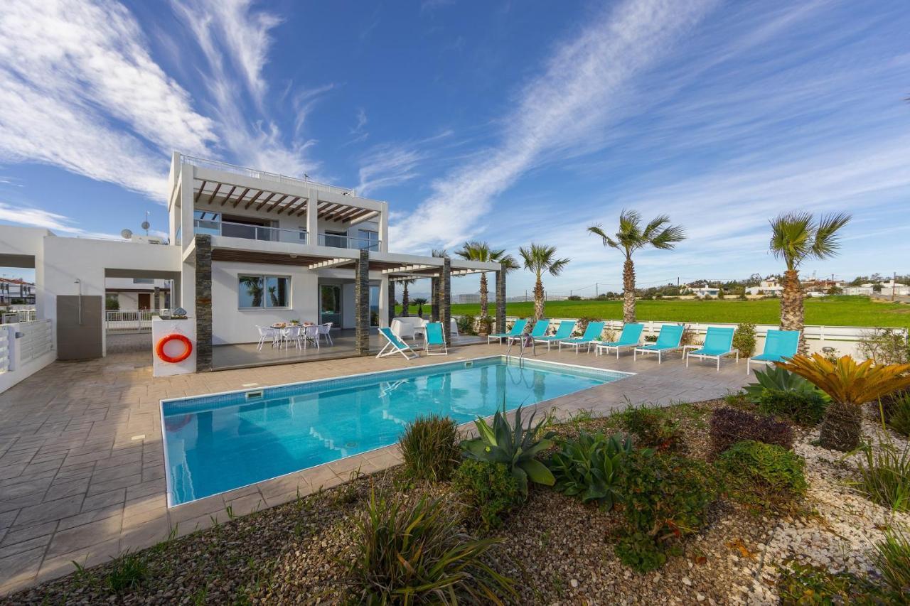 Faros BeachFront Villa Perivolia Exterior foto